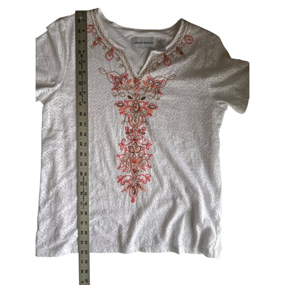 Alfred Dunner White Short Sleeve Embroidered & Sequin Top With Textured Pattern - Picture 7 of 7